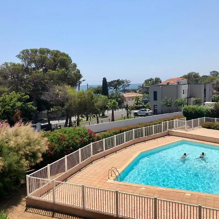 Apartment Newly Renovated Aircond-Wifi-Pool-Sea View-150M To Beaches- Saint Aygulf Exterior photo