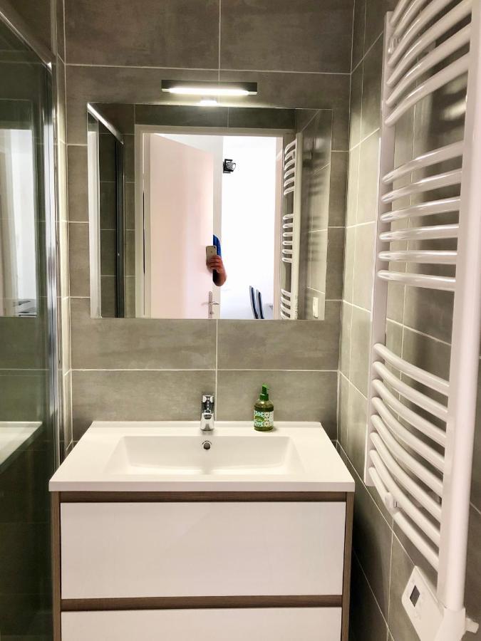 Apartment Newly Renovated Aircond-wifi-pool-sea View-150m To Beaches- Saint Aygulf